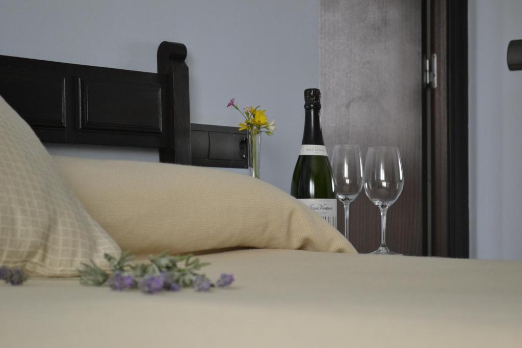Hotel Restaurant El Bosc Banyeres del Penedes Szoba fotó