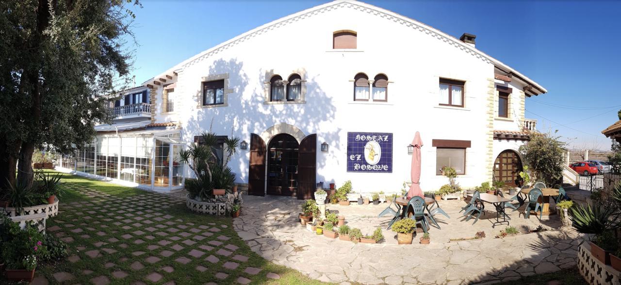 Hotel Restaurant El Bosc Banyeres del Penedes Kültér fotó